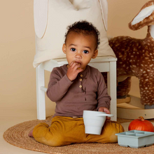 Load image into Gallery viewer, Itsy Finger Feeder - Grey